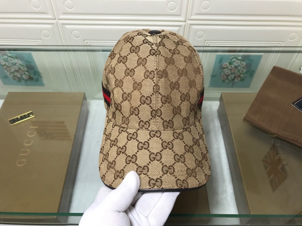 ブランド帽子着用イメージ